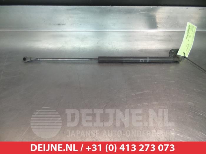 Toyota Prius Gasdemper links-achter O294386