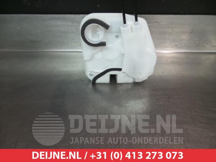 Mitsubishi ASX Deurslot Mechaniek 4Deurs links-achter O280364