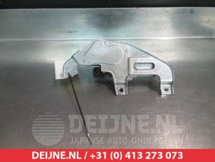 Suzuki Swift Rear wiper motor O301362 photo 2