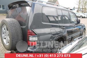 Mitsubishi Pajero Tür 4-türig rechts vorne O273473 foto 2