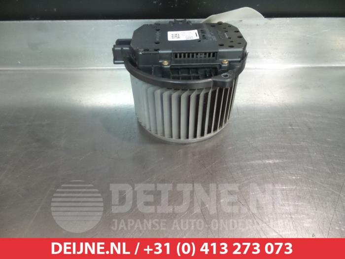 Lexus LS Kachel Ventilatiemotor O367178
