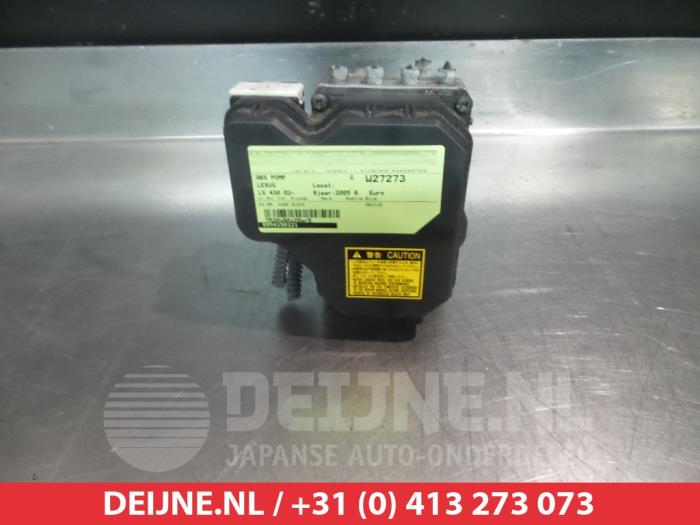 Gebruikte ABS Pomp Lexus LS (F3) 430 4.3 32V VVT-i Prijs € 35,00 Margeregeling aangeboden door V.Deijne Jap.Auto-onderdelen BV