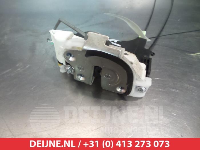 Mitsubishi Outlander Türschlossmechanik 4-türig links hinten O280334