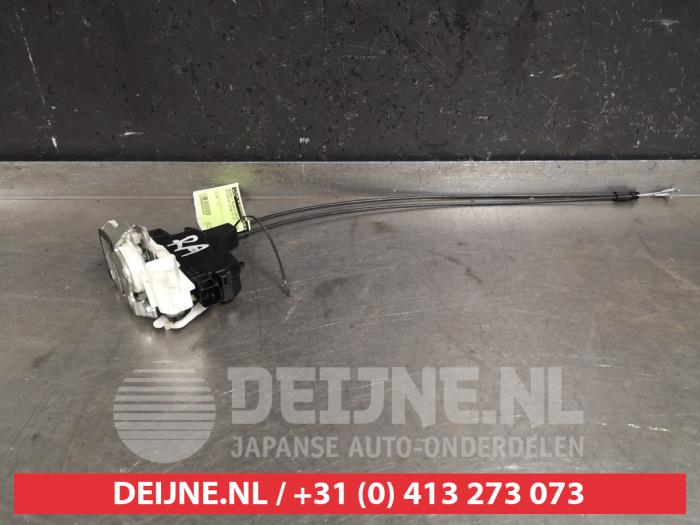 Mitsubishi Outlander Türschlossmechanik 4-türig rechts hinten O281655