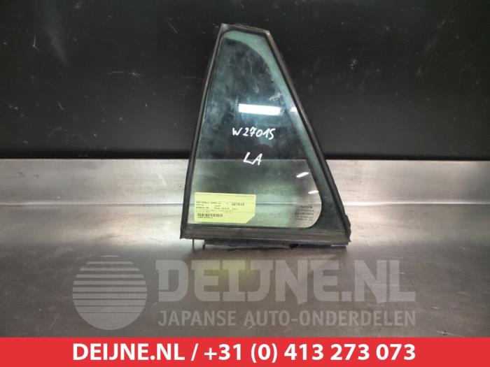 Toyota Avensis Driehoeks Ruit links-achter O289892