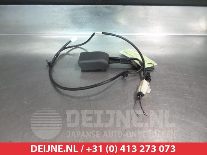 Mitsubishi Outlander Front seatbelt buckle, right O315512