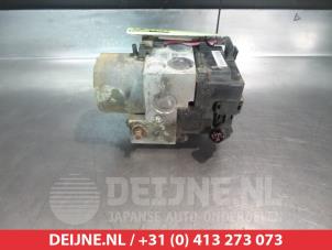 Gebruikte ABS Pomp Subaru Legacy (BE) 2.0 16V Prijs € 60,00 Margeregeling aangeboden door V.Deijne Jap.Auto-onderdelen BV