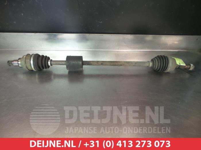 Gebruikte Steekas rechts-voor Daihatsu YRV (M2) 1.0 12V DVVT STi Prijs € 25,00 Margeregeling aangeboden door V.Deijne Jap.Auto-onderdelen BV