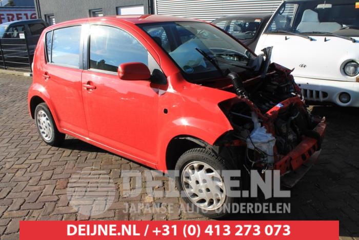 Subaru Justy Tür 4-türig rechts vorne O273248