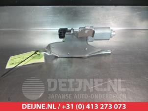 Mazda 2 Ruitenwissermotor achter O300938 foto 2