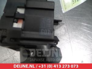 Toyota Rav-4 Light switch O307353 photo 2