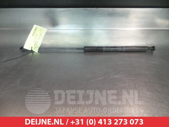 Toyota Prius Gasdemper links-achter O294451
