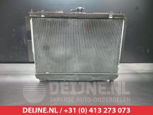 Gebruikte Radiateur Kia Carens II (FJ) 2.0 CRDI 16V Prijs € 40,00 Margeregeling aangeboden door V.Deijne Jap.Auto-onderdelen BV