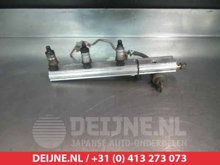 Gebruikte Galerij (Injectie) Honda Civic Prijs € 40,00 Margeregeling aangeboden door V.Deijne Jap.Auto-onderdelen BV