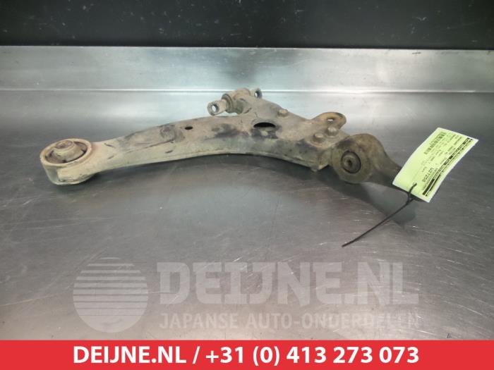 Kia Magentis Draagarm onder rechts-voor O382318
