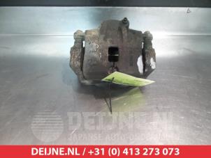 Gebruikte Remklauw (Tang) links-voor Kia Magentis (GD) 2.0 16V Prijs € 35,00 Margeregeling aangeboden door V.Deijne Jap.Auto-onderdelen BV