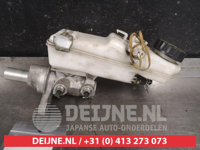Gebruikte Hoofdremcilinder Toyota Auris (E15) 1.4 VVT-i 16V Prijs € 30,00 Margeregeling aangeboden door V.Deijne Jap.Auto-onderdelen BV
