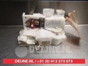 Toyota Avensis Deurslot Mechaniek 4Deurs rechts-achter O281855 foto 2