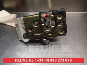 Toyota Avensis Deurslot Mechaniek 4Deurs rechts-achter O281855 foto 3