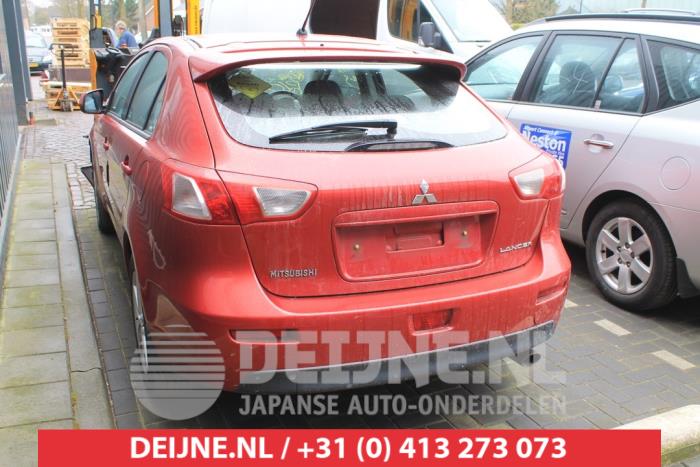 Mitsubishi Lancer Rear door 4-door, left O285352