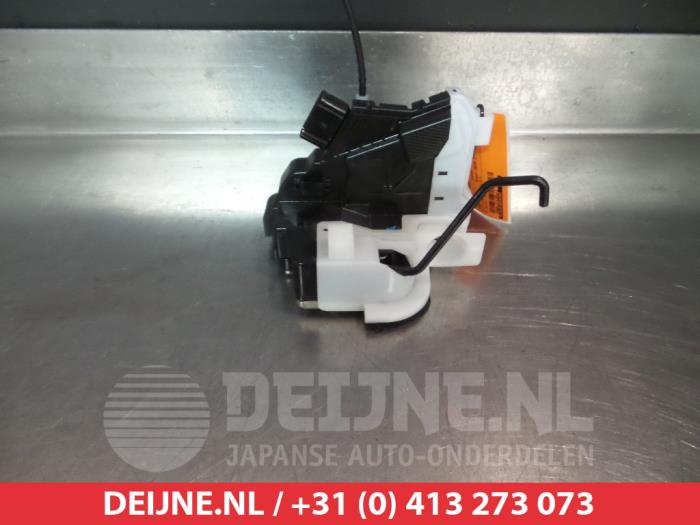 Hyundai I20 Deurslot Mechaniek 4Deurs links-voor O279453