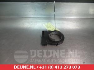 Gebruikte Gier sensor Mazda 3 (BM/BN) 2.0 SkyActiv-G 16V Prijs € 50,00 Margeregeling aangeboden door V.Deijne Jap.Auto-onderdelen BV