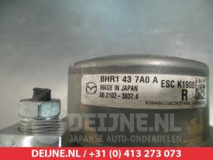 Mazda 3 ABS pump O337162 photo 3