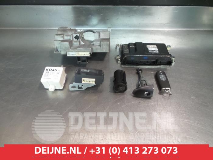 Mazda 3 Slotenset Cilinder (compleet) O277695