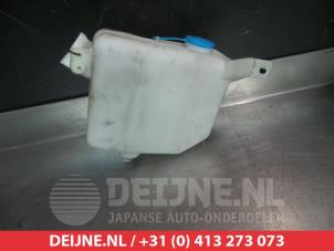 Ssang Yong Rodius Scheibensprühertank vorne O340596 foto 2