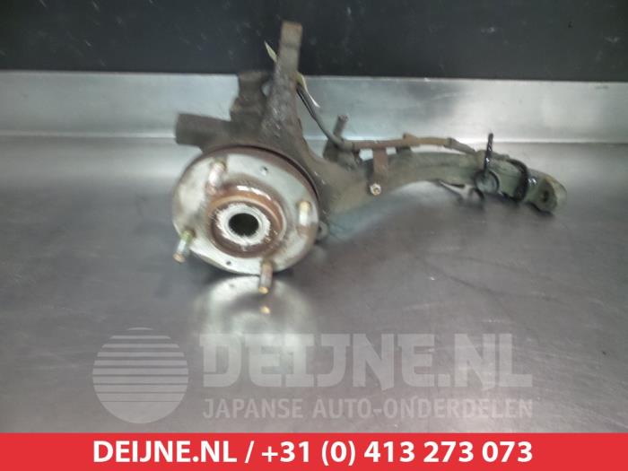 Kia Magentis Achsschenkel rechts vorne O323653