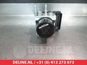 Nissan Navara ABS pump O337699 photo 2