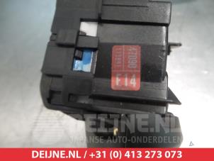 Toyota Prius Light switch O307266 photo 2
