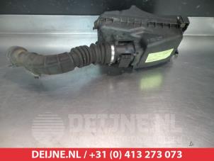 Gebruikte Luchtfilterhuis Toyota Corolla Wagon (E12) 1.4 D-4D 16V Prijs € 50,00 Margeregeling aangeboden door V.Deijne Jap.Auto-onderdelen BV