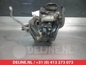 Toyota Yaris Inlaatspruitstuk O356528 foto 2