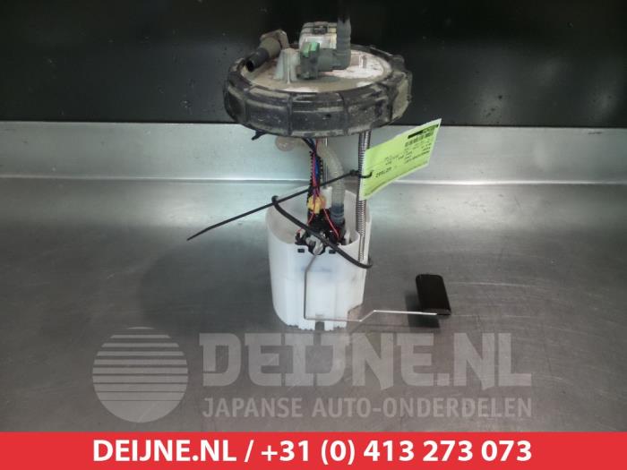 Gebruikte Tank element Pomp Suzuki SX4 S-Cross (JY) 1.6 16V DDiS AllGrip Prijs € 75,00 Margeregeling aangeboden door V.Deijne Jap.Auto-onderdelen BV