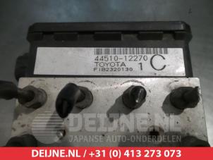 Toyota Corolla ABS pump O338454 photo 3