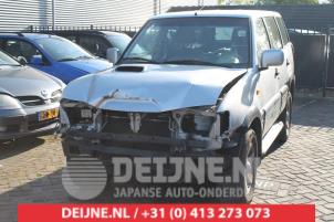 Nissan Terrano Portier 4Deurs links-achter O285031 foto 2