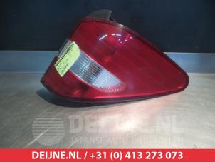 Gebruikte Achterlicht rechts Ssang Yong Rodius 2.7 270 Xdi 20V 4x2 Prijs € 25,00 Margeregeling aangeboden door V.Deijne Jap.Auto-onderdelen BV