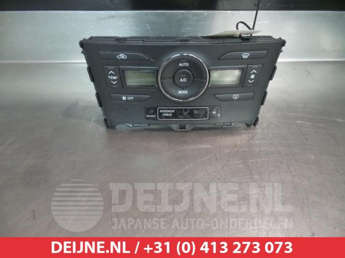 Toyota Auris Kachel Bedieningspaneel O306448