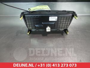 Toyota Auris Heater control panel O306448 photo 2