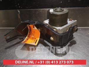Suzuki Liana ABS Pomp O338321 foto 3