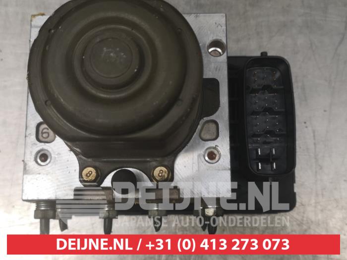 Toyota Avensis Verso ABS Pumpe O338520