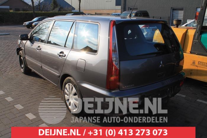 Mitsubishi Lancer Portier 4Deurs links-achter O285358