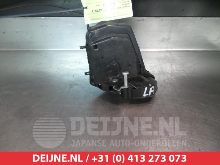 Daihatsu Materia Deurslot Mechaniek 4Deurs links-achter O280433