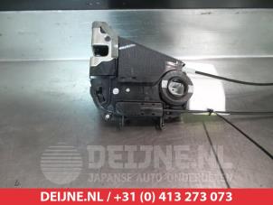 Daihatsu Materia Türschlossmechanik 4-türig links hinten O280433 foto 2