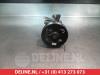 Stuurbekrachtiging Pomp van een Kia Cerato 2.0 CRDi 16V 2006