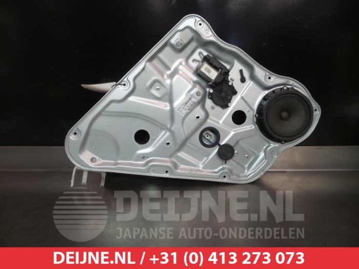 Kia Ceed Ruitmechaniek 4Deurs links-achter O290563