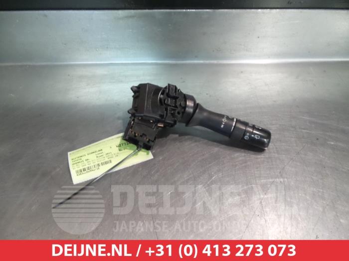 Toyota Avensis Ruitenwis Schakelaar O310442