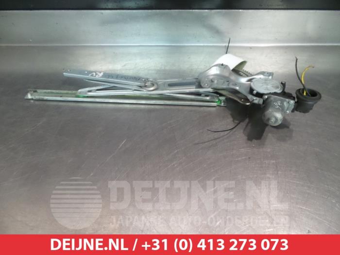 Toyota Auris Ruitmechaniek 4Deurs rechts-voor O277157