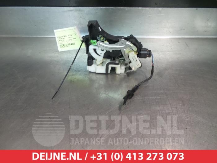 Mitsubishi Lancer Deurslot Mechaniek 4Deurs links-achter O280304